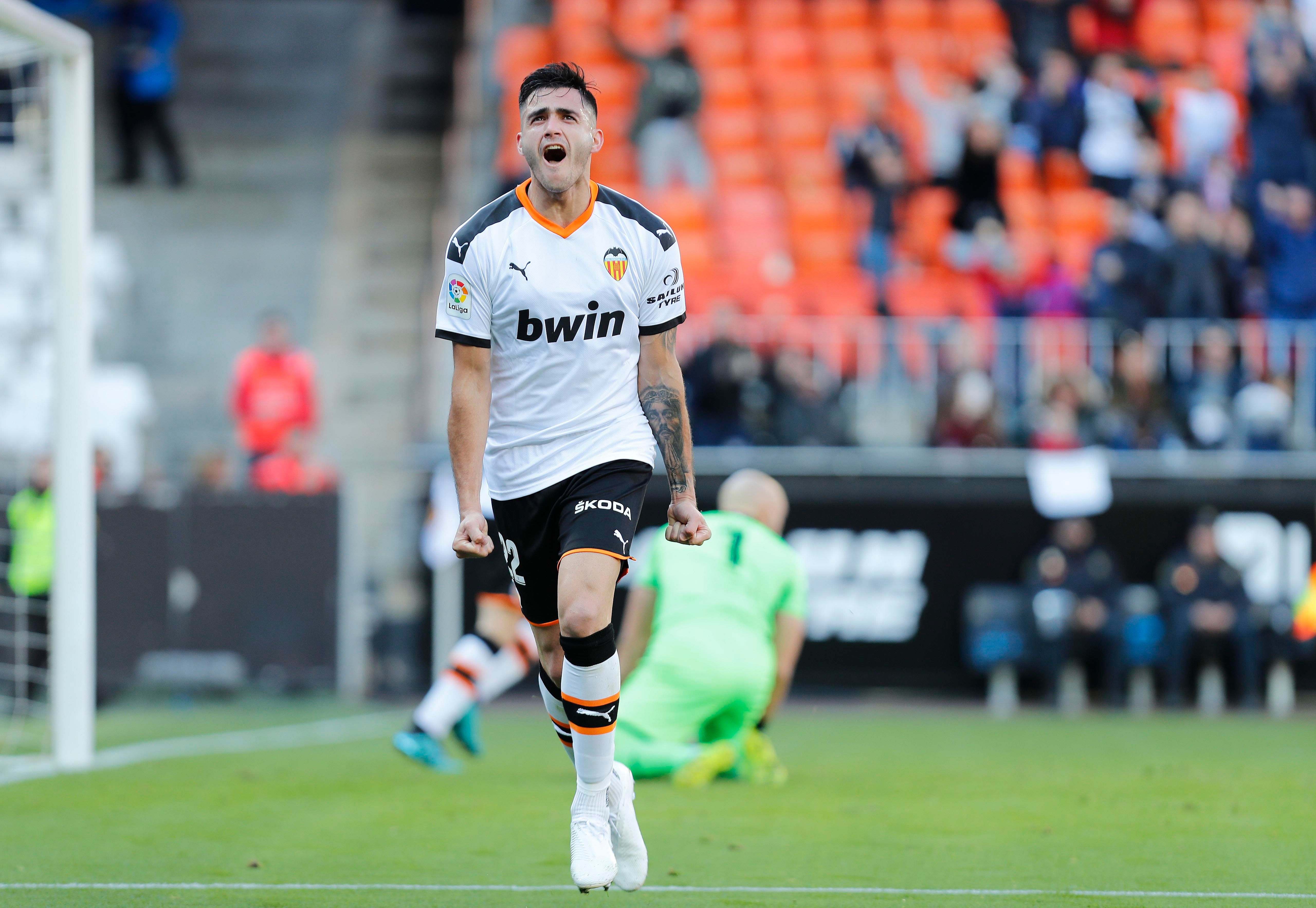  Maxi Gómez celebra el gol que dio la victoria a los de Celades en el Valencia-Éibar.