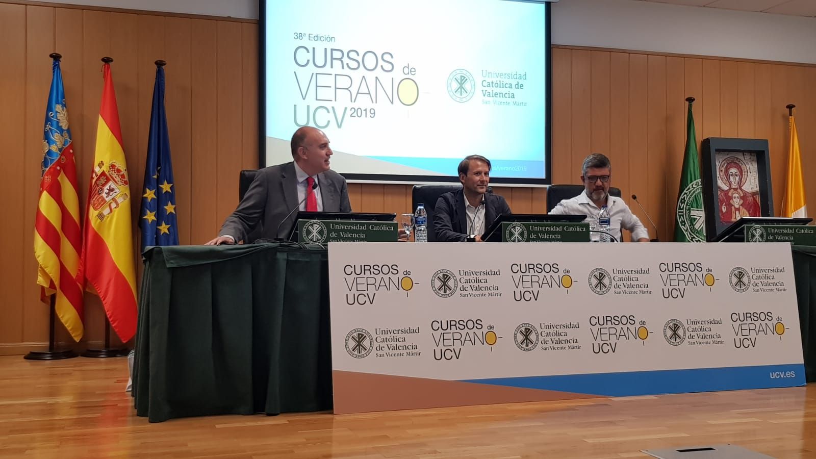  Mendieta en la Universidad Católica