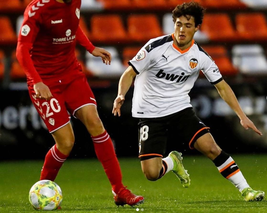  Pablo Gozálbez durante el partido con el Valencia Mestalla