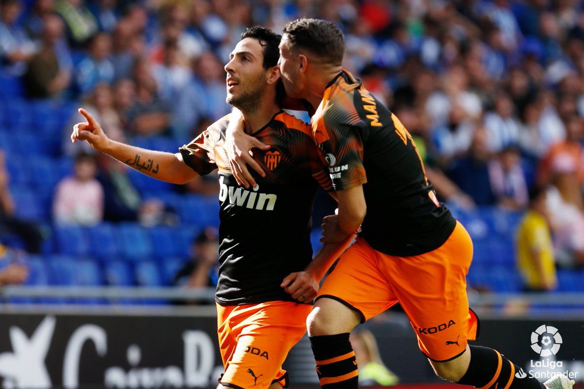  Parejo celebra el 1-1 en el Espanyol-Valencia