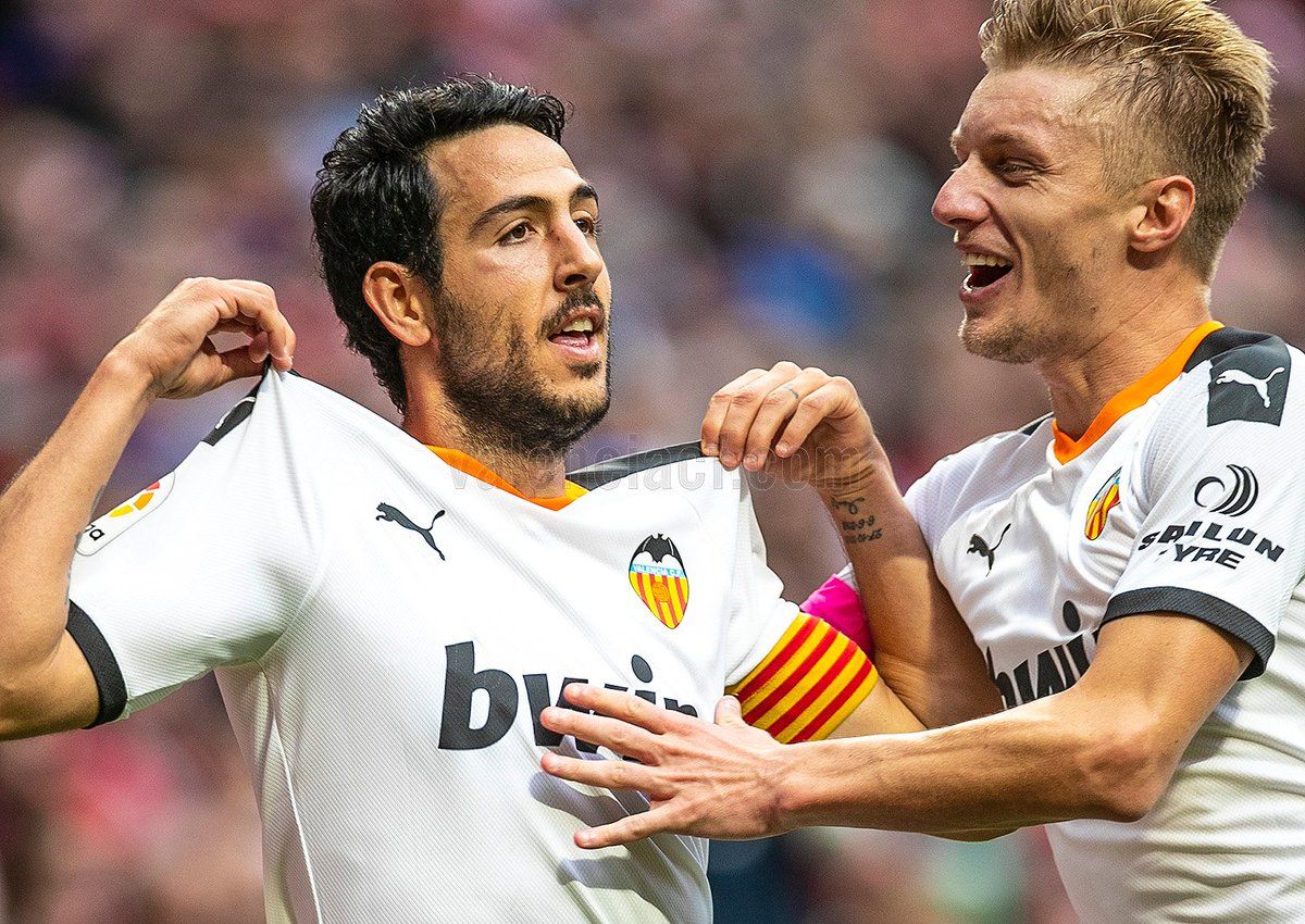 Parejo celebra un gol en el Atlético-Valencia