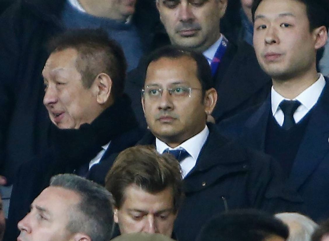  Peter Lim y Anil Murthy juntos en Old Trafford.