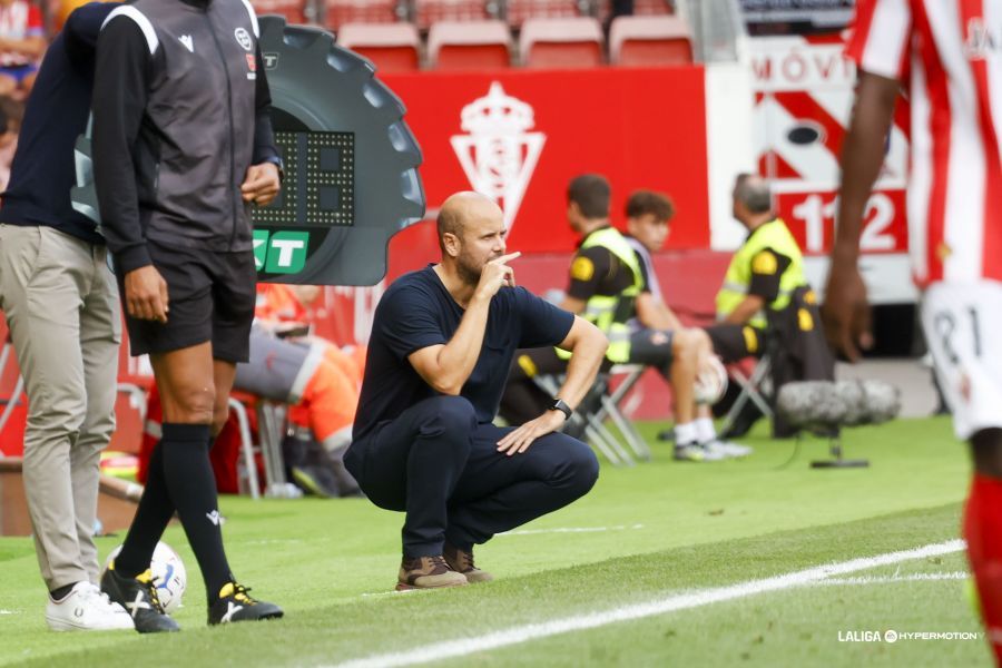  Ramírez, durante el Sporting-Burgos.