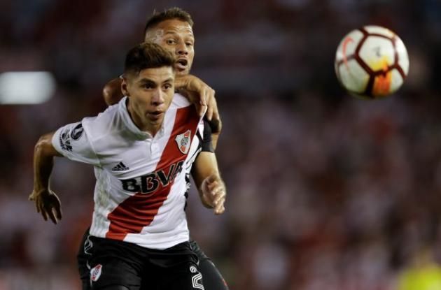  Gonzalo Montiel, fichaje relacionado con el Valencia CF, jugando con River Plate.