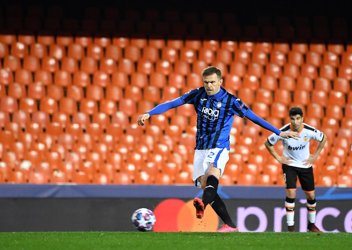 Ilicic decidió el Valencia-Atalanta con cuatro goles.