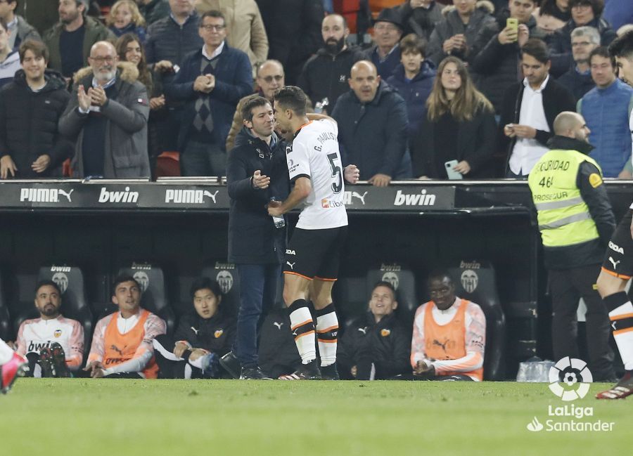 Gabriel Paulista dedicó su gol a Albert Celades en el Valencia-Atlético.
