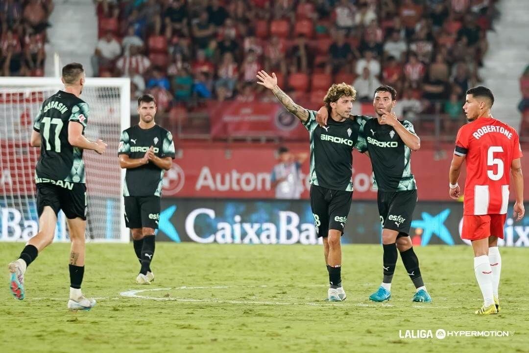 Gelabert celebra su gol en el partido previo al derbi.