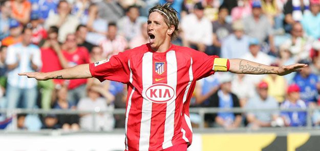  Fernando Torres celebra un gol con el Atlético.