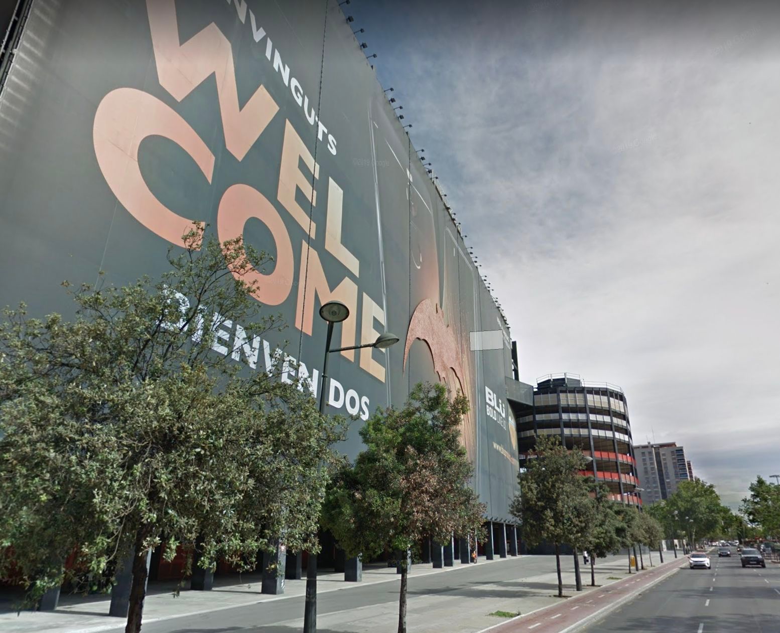  Fachada de Mestalla en la Avenida de Aragón