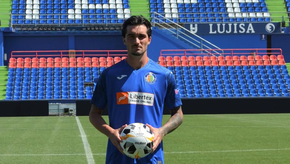  Jason Remeseiro, el día que fue presentado por el club de Ángel Torres.