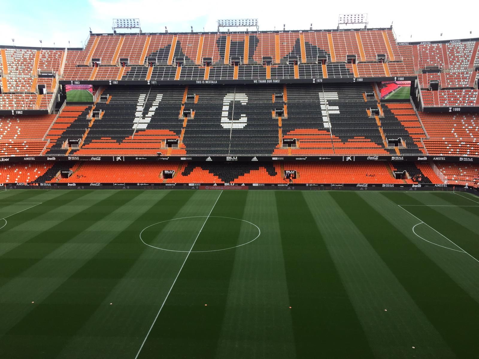  El estadio de Mestalla vacío.