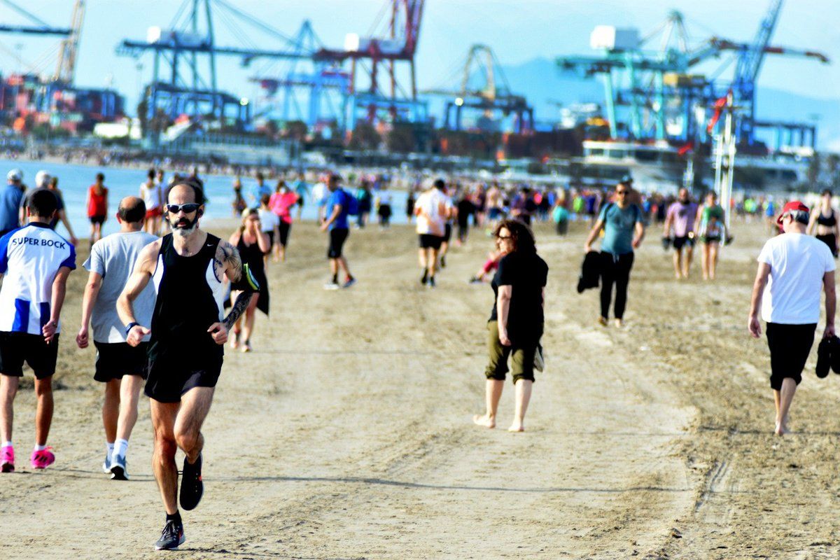 Playa de Valencia primer día de alivio