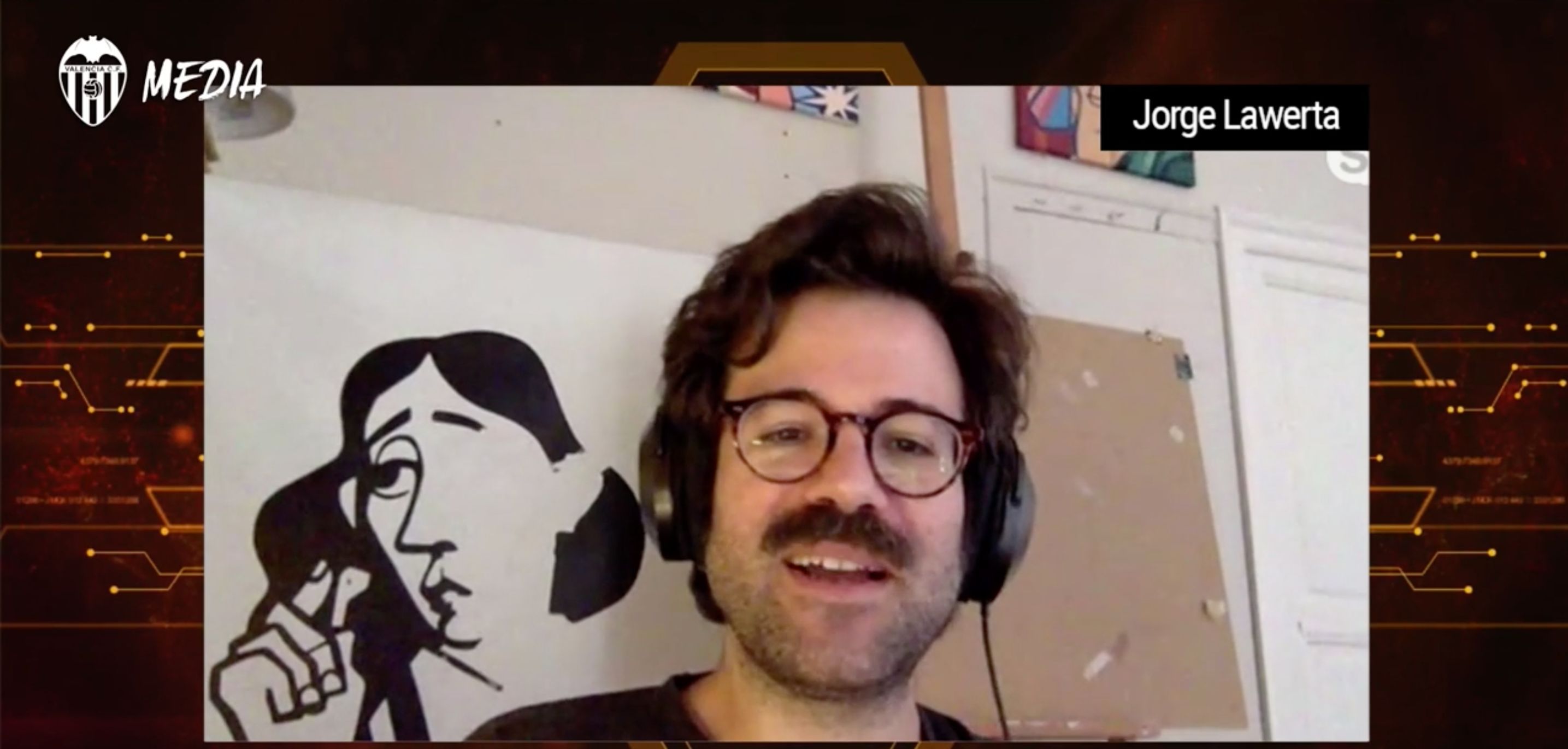  El artista Jorge Lawerta expresa su opinión acerca de la venta del tifo.