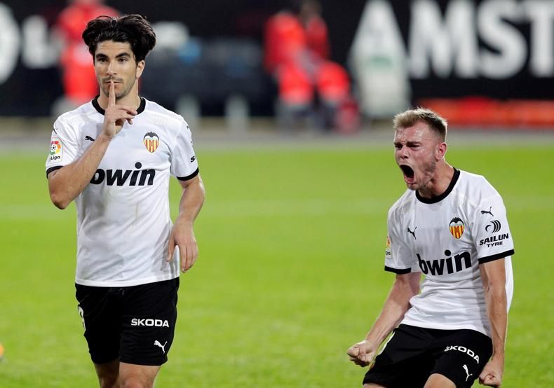  Carlos Soler celebra su gol ante el Getafe