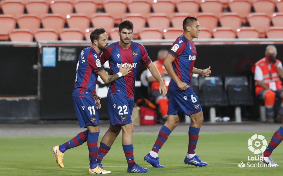  Celebración del gol de Morales en el derbi.