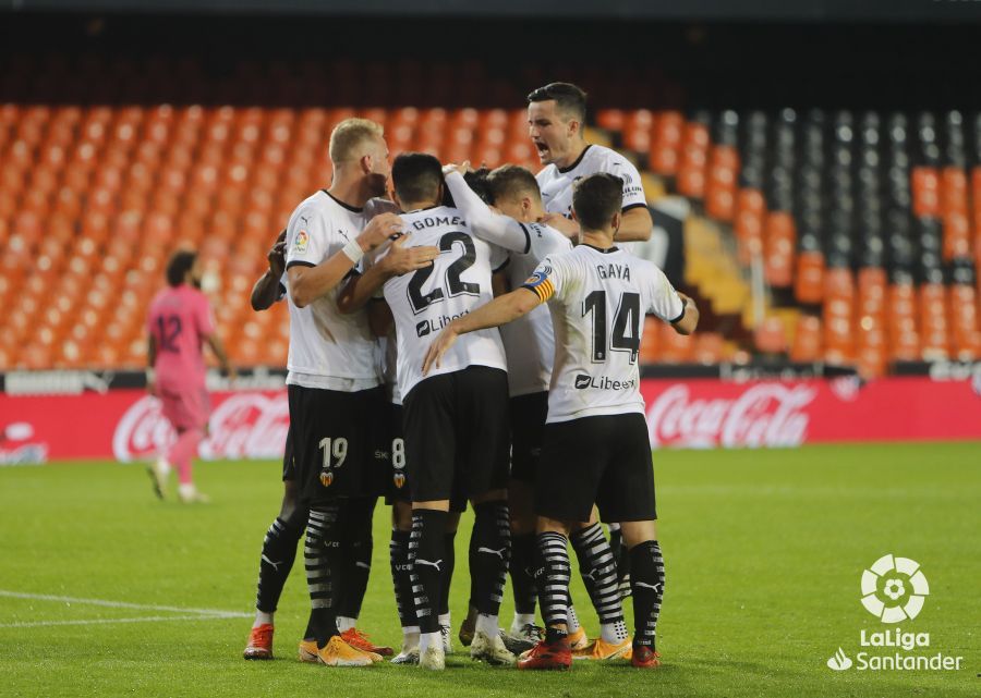  El Valencia celebra uno de los goles ante el Real Madrid.