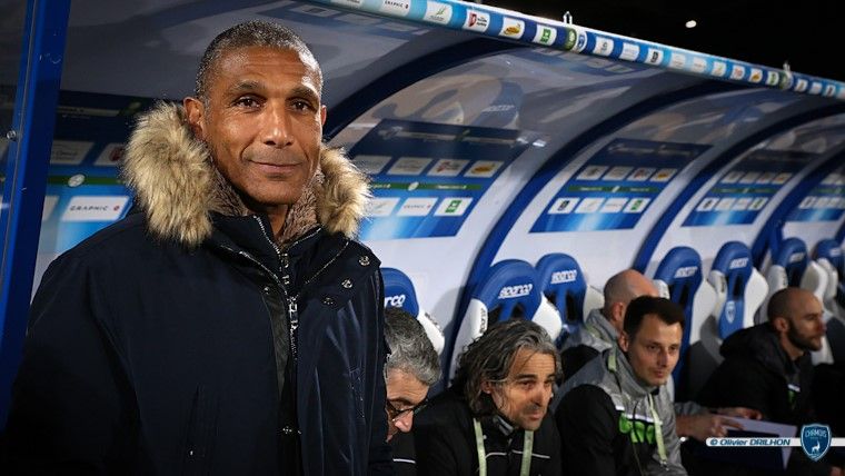 Frack Passi, mano derecha de Laurent Blanc