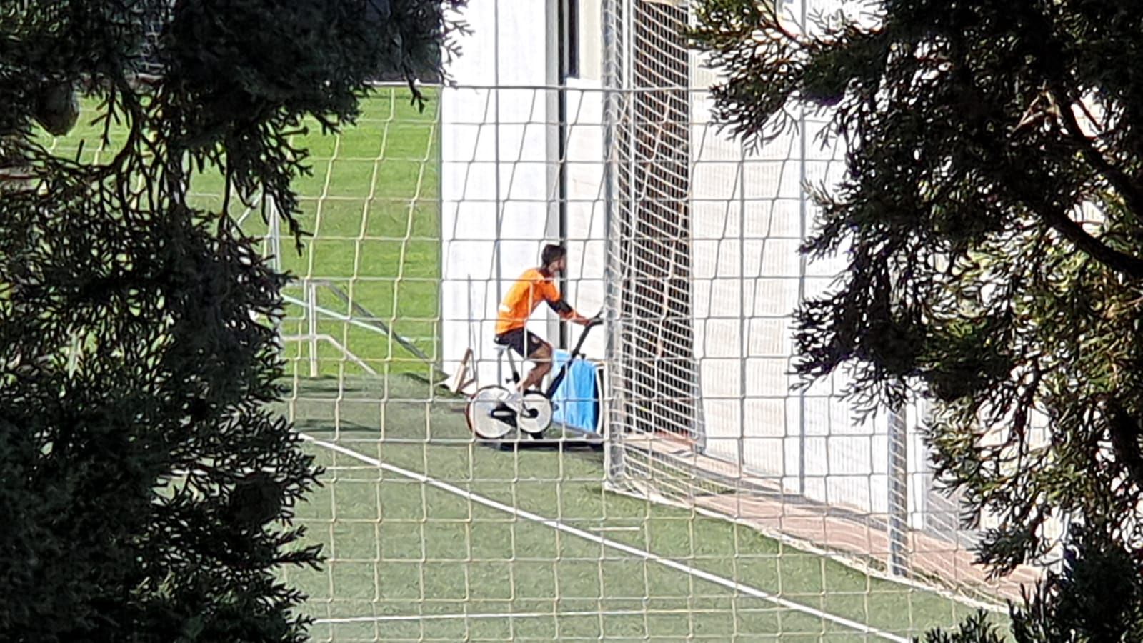  Gayà en bicicleta en Paterna