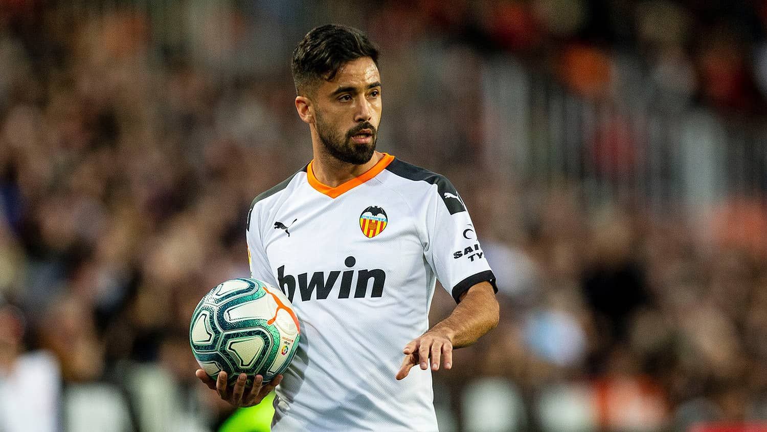  Jaume Costa se queda fuera de la convocatoria del Valencia CF por sanción