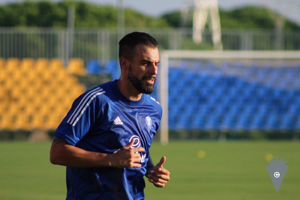  Primer entrenamiento de Negredo con el Cádiz.