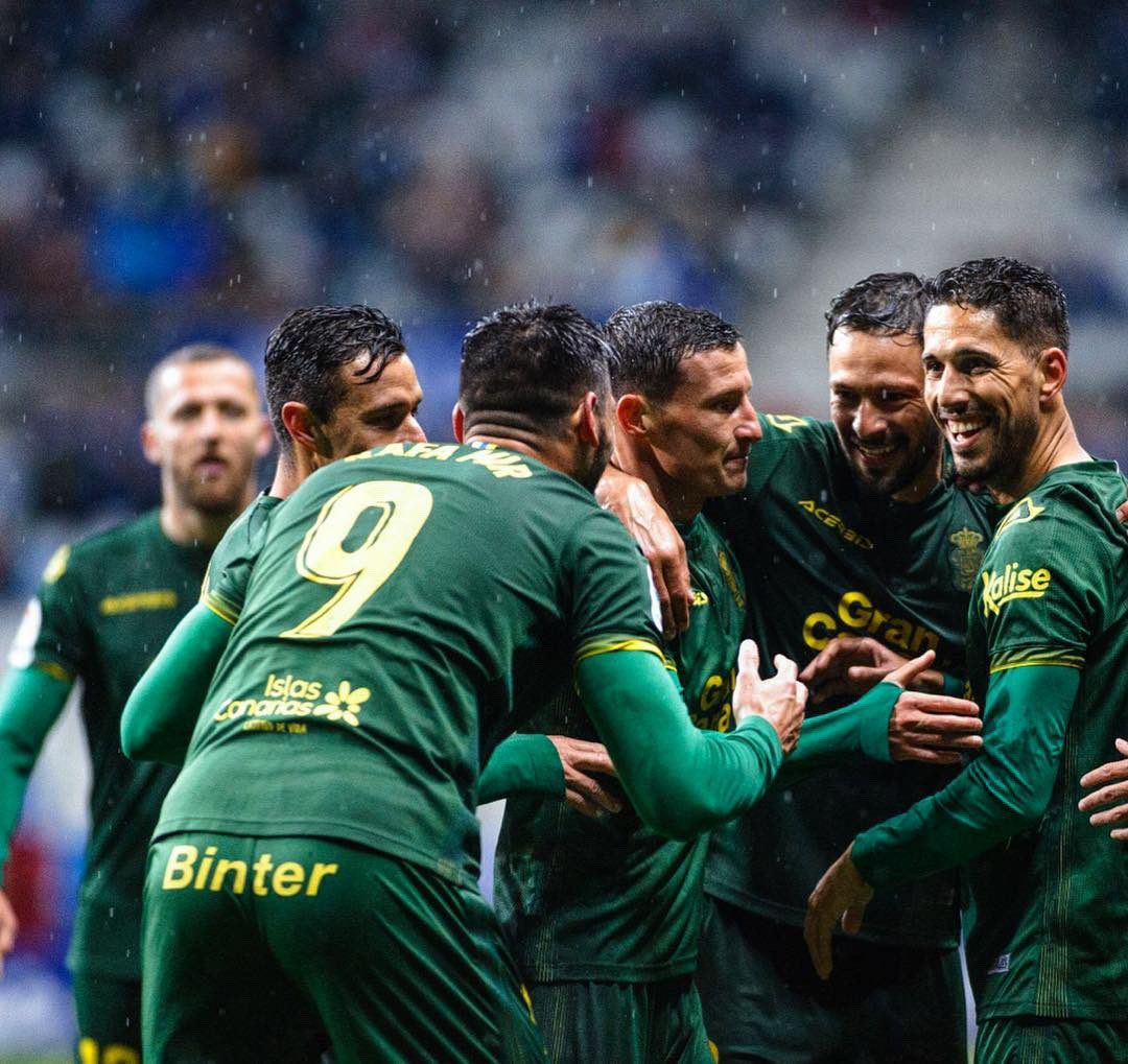  Rafa Mir celebra un gol con Las Palmas.