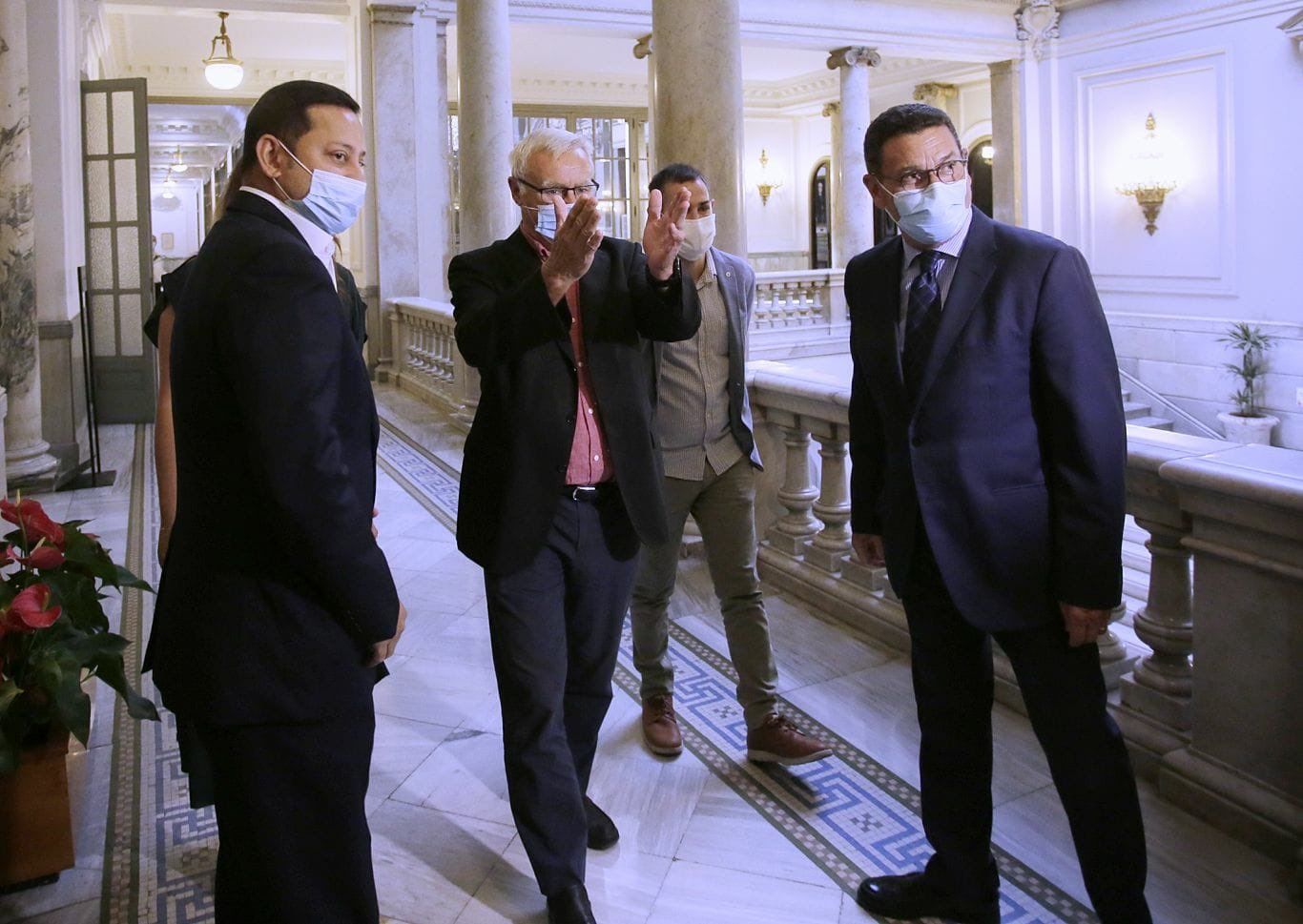  Reunión Anil Murthy y Joan Ribó por el Nuevo Estadio