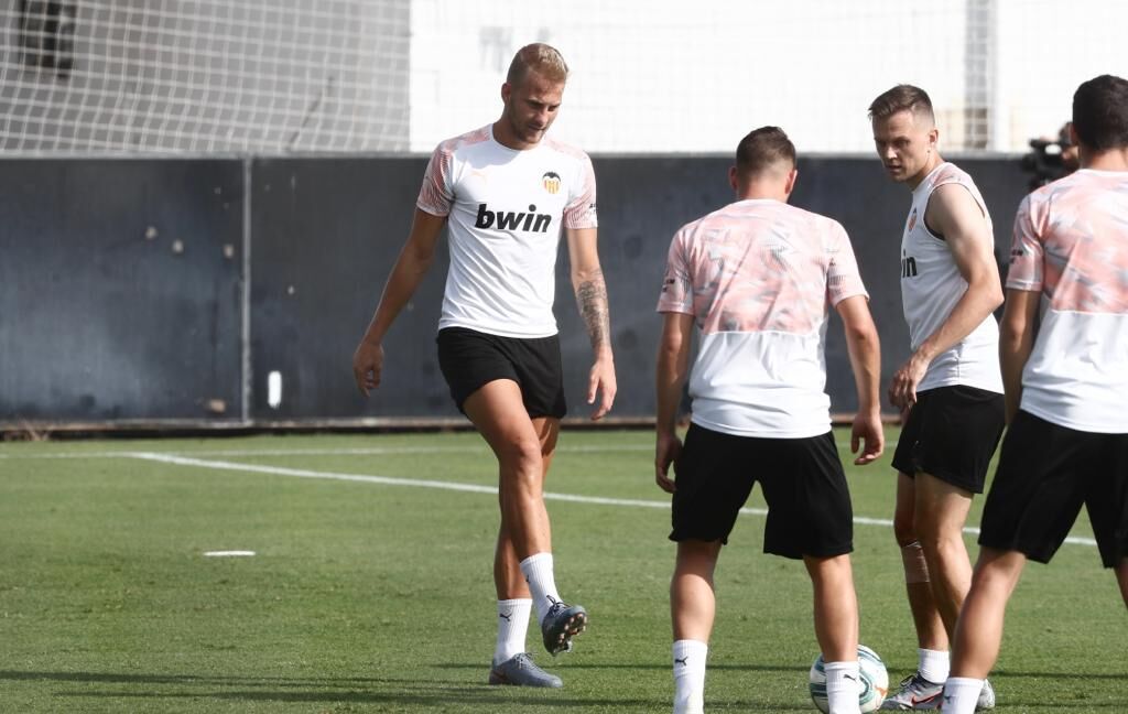  Uros Racic en pretemporada en el Valencia CF