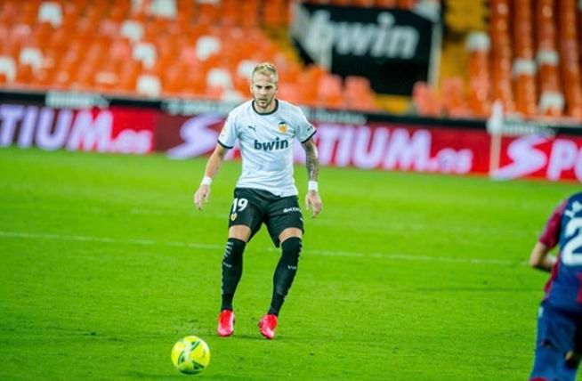  Uros Racic