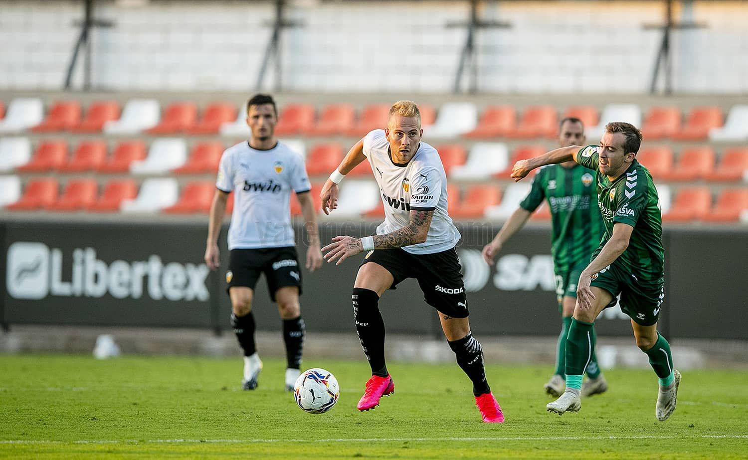  El Valencia vuelve a jugar en Paterna