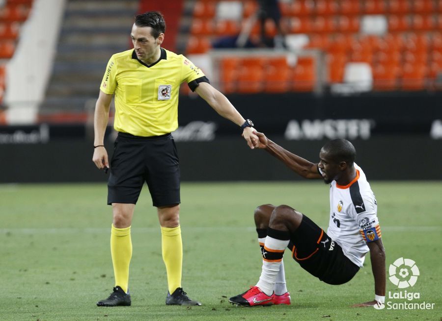  Kondogbia en el Valencia CF - Espanyol