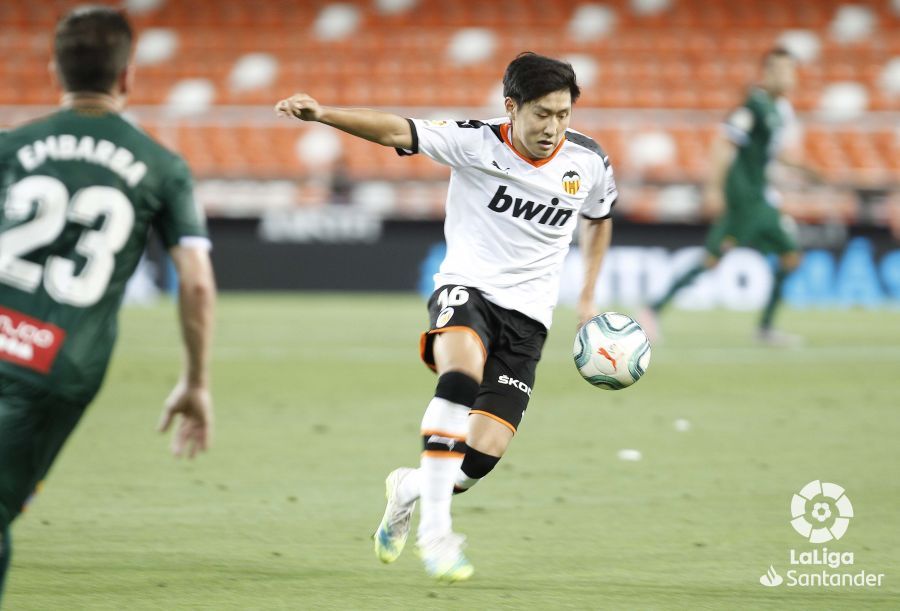  Kang In fue el primer cambio en el Valencia CF