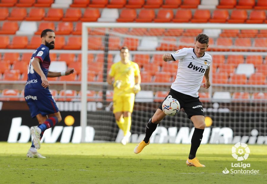 Gameiro tuvo hoy sus primeros minutos en partido oficial a las órdenes de Javi Gracia.
