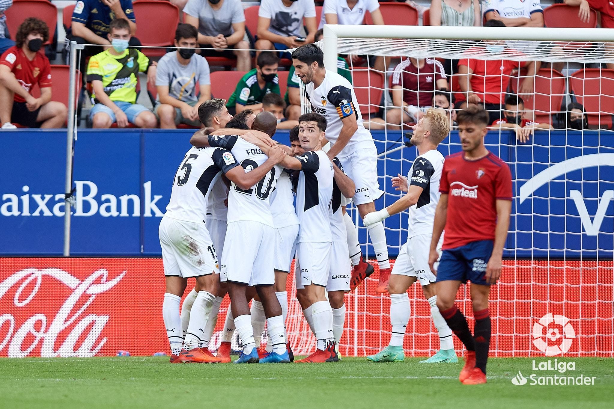  El Valencia celebra el gol de Alderete en el Osasuna-Valencia.