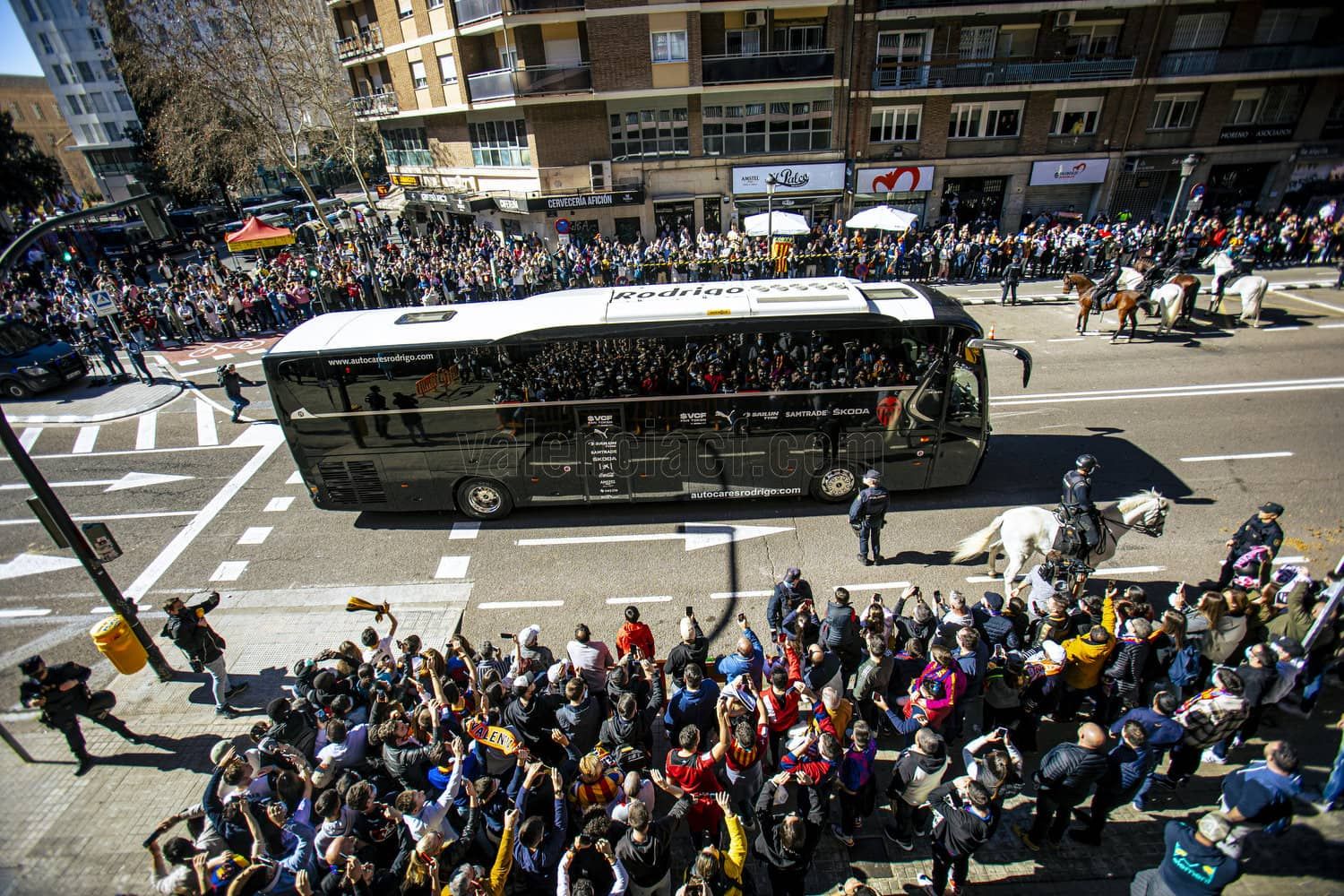  Afición en Mestalla