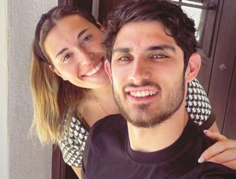 Guedes, tras firmar la operación.