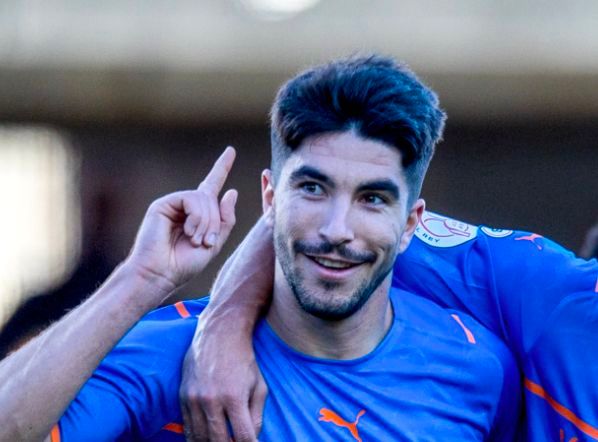  Carlos Soler celebra el 0-1 en Cartagena