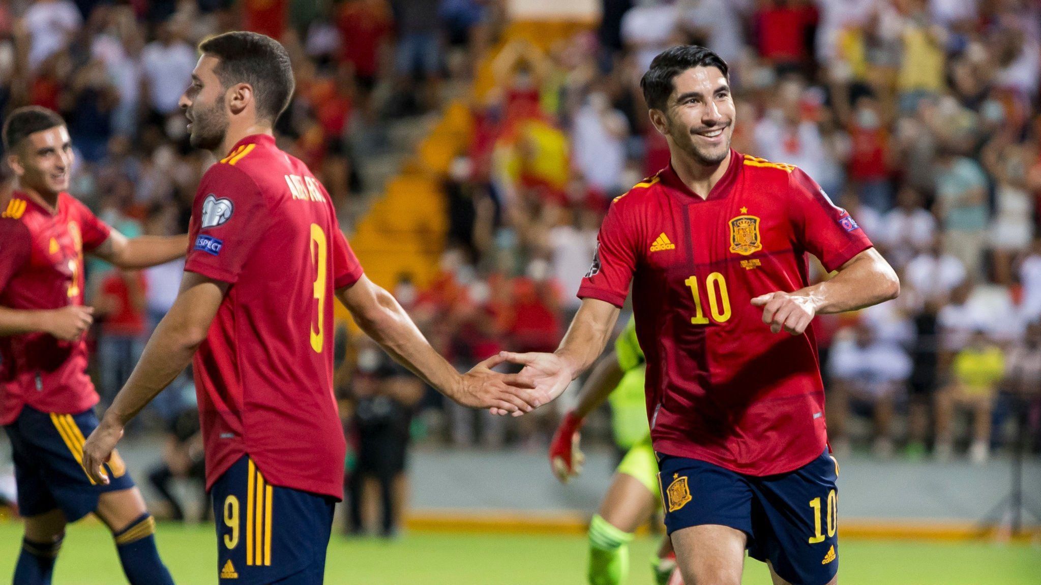  Carlos Soler con la Roja