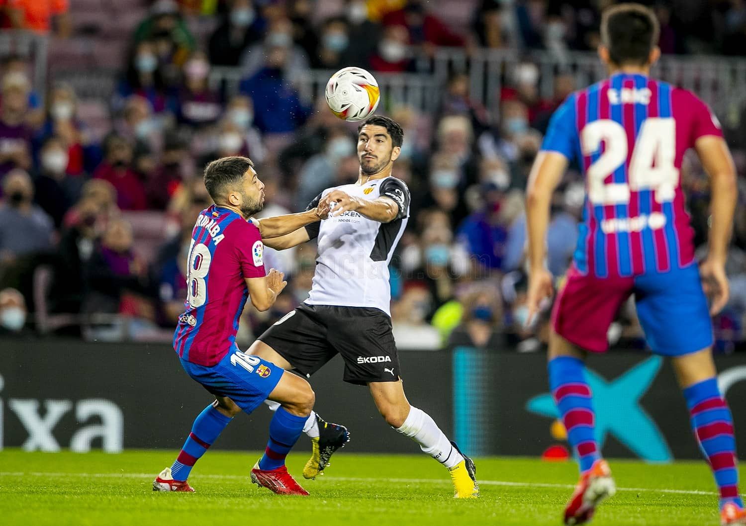 Carlos Soler, en el FC Barcelona - Valencia CF.