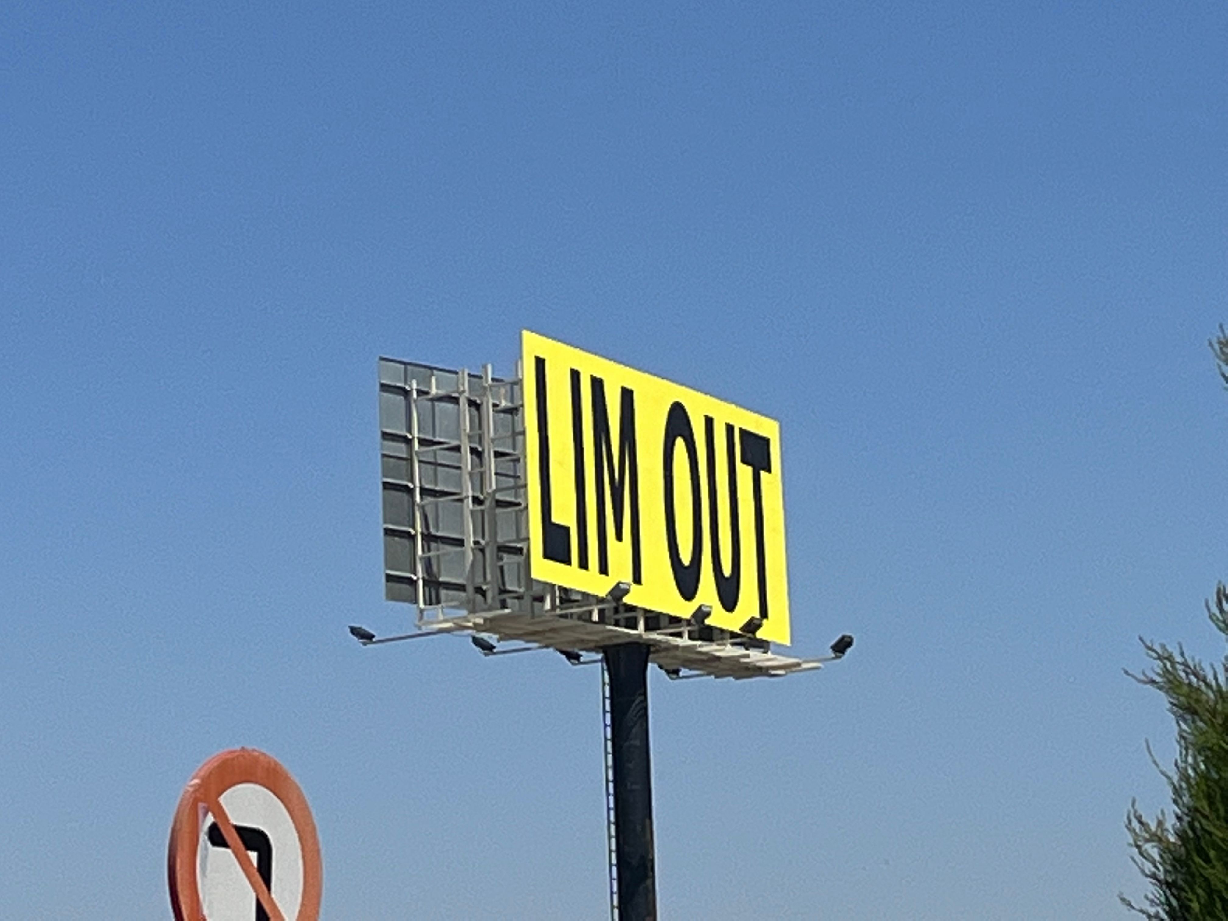  Cartel contra Lim en Paterna