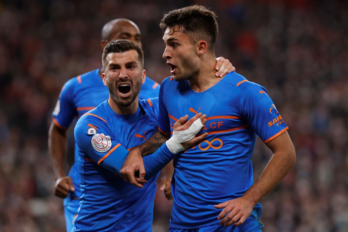 Gayà se cae del once titular.