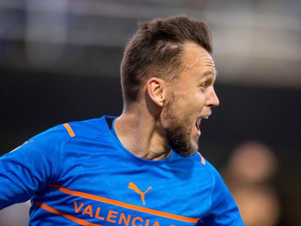  Cheryshev celebra el 1-2