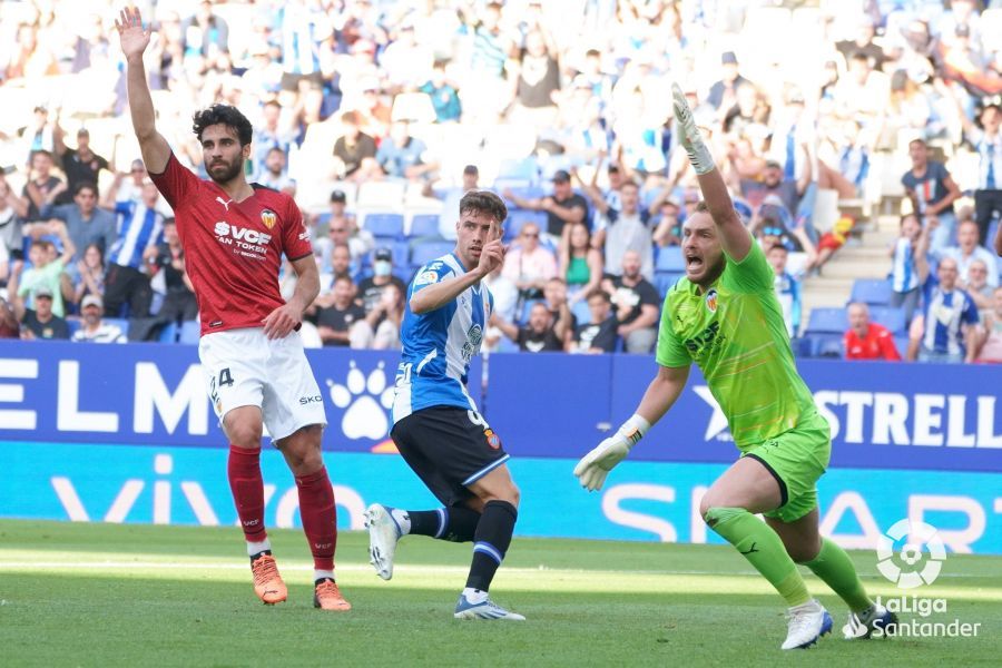  Cillessen ante el Espanyol en el RCDE Stadium..