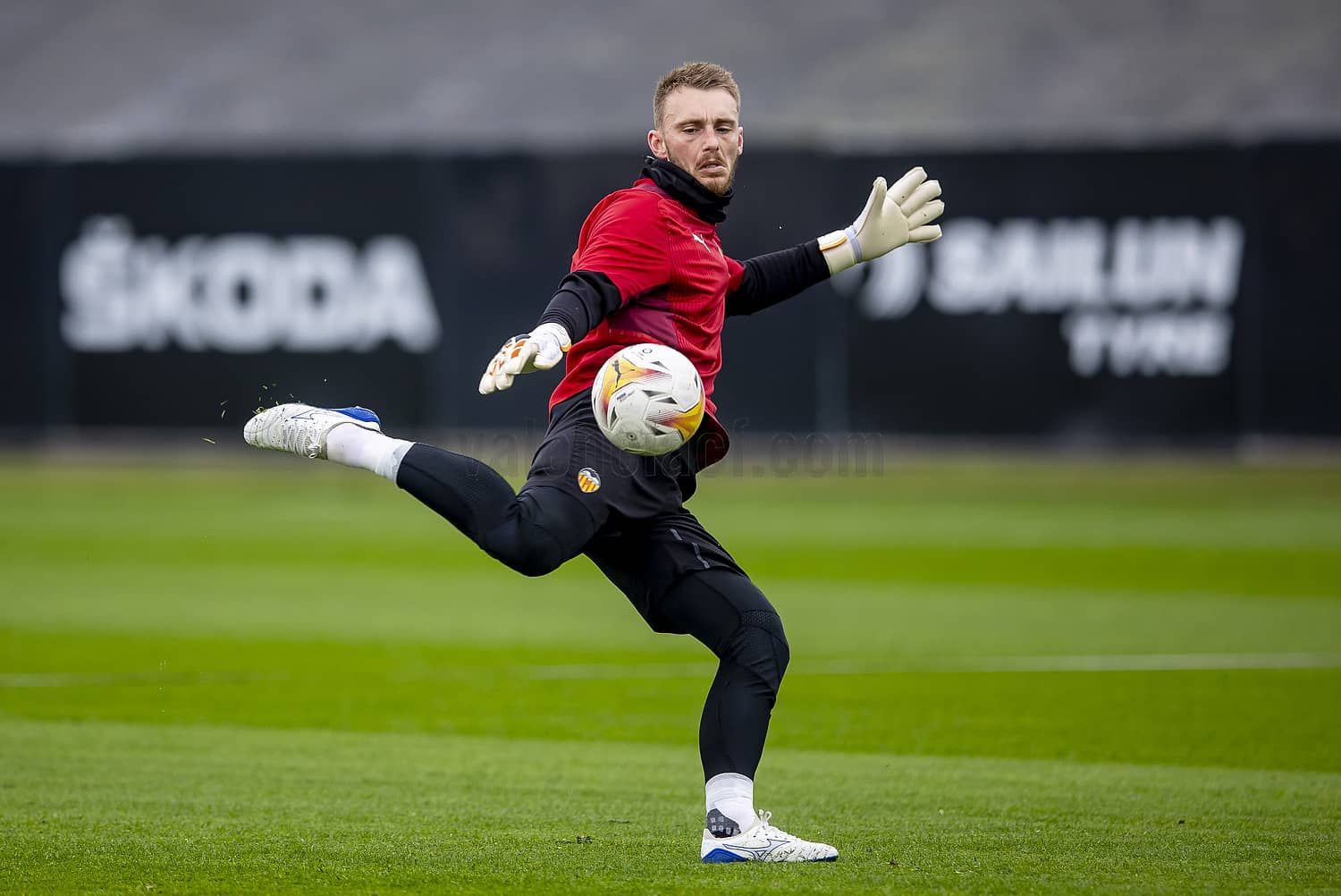  Cillessen también estuvo en Paterna junto a Gabriel Paulista