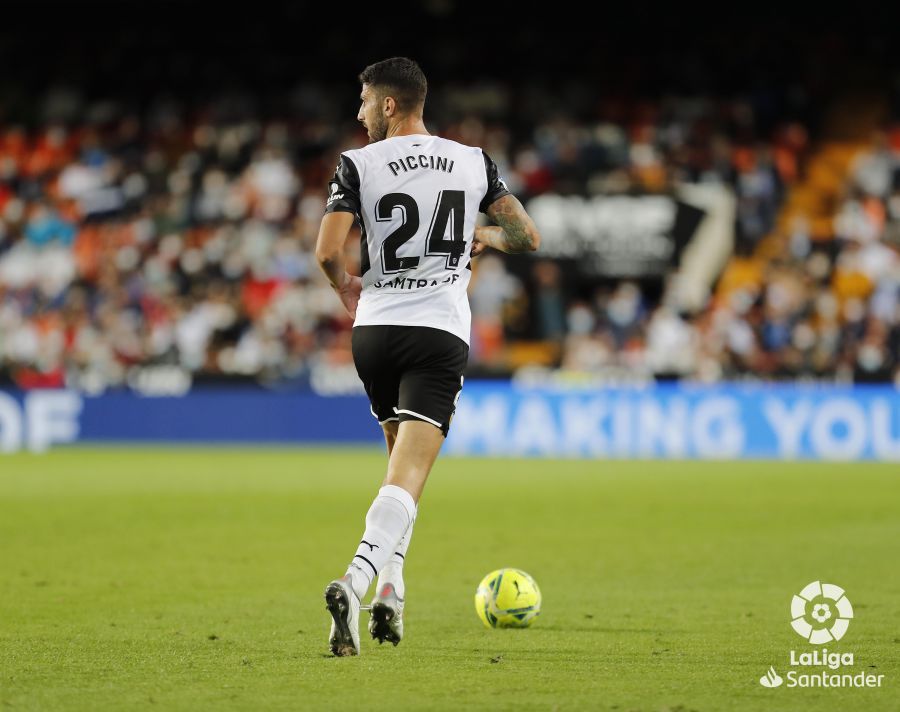cristiano_piccini_ante_el_villarreal_foto_valencia_cf.jpeg