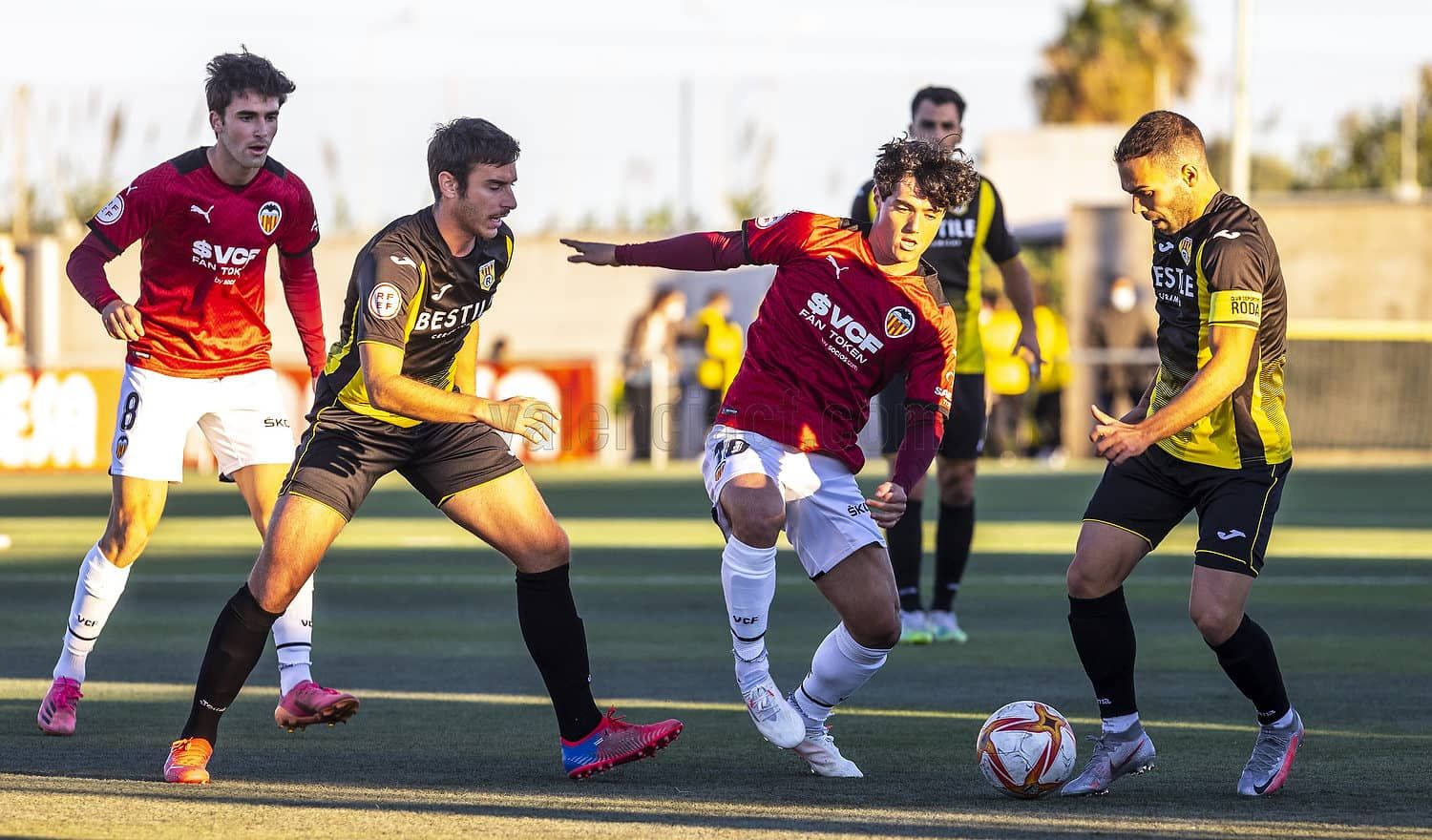  Derrota del VCF Mestalla ante el CD Roda (1-0).