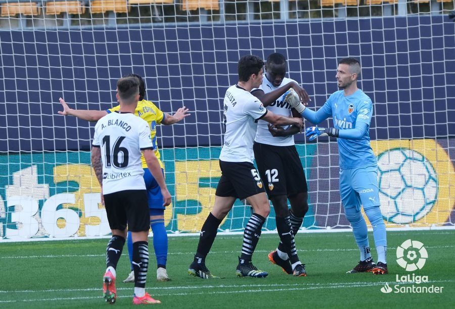  Diakhaby para el partido y se va en el Valencia-Cádiz