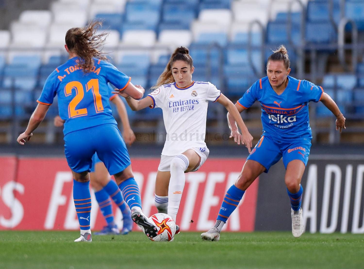 El Femenino estrena el tercer equipaje pero no puede contra el Real Madrid (Fotos: Real Madrid)