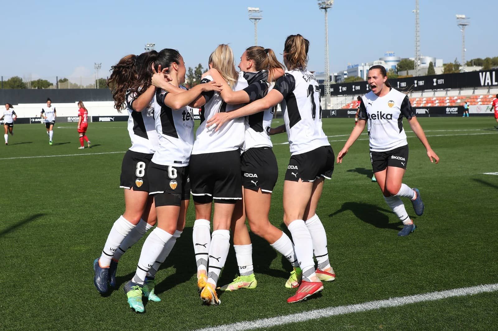 El Valencia Femenino se hace fuerte en el Puchades