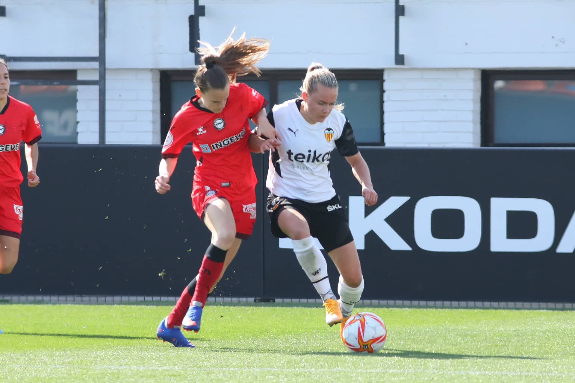 El Valencia Femenino se hace fuerte en el Puchades