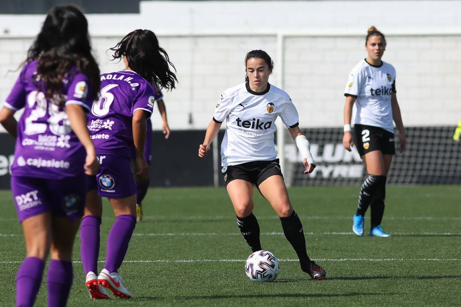  El Valencia Femenino reacciona a tiempo ante el Tenerife (Foto: Valencia CF9